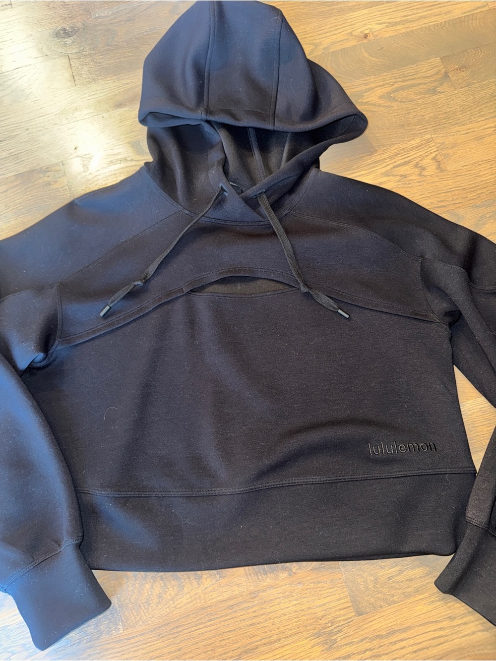 Lululemon Get Centred Crop Hoodie - Picture 4 of 9
